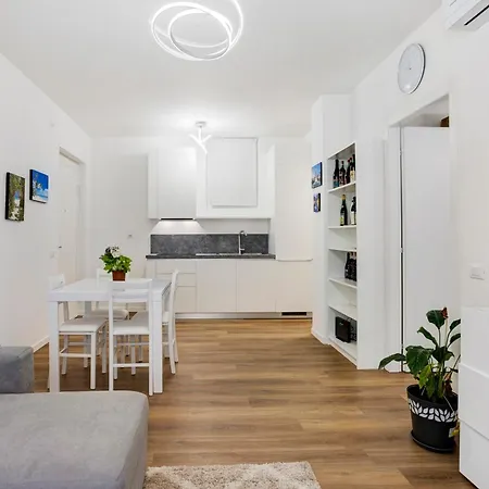 شقة House Global International Nova Milanese